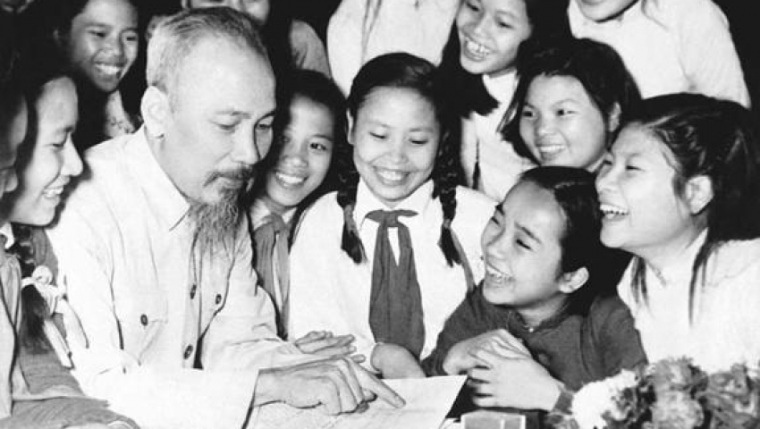  TƯ TƯỞNG HỒ CHÍ MINH VỀ GIÁO DỤC VÀ ĐÀO TẠO 